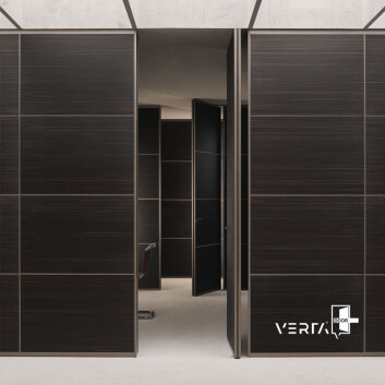 PIVOT DOOR